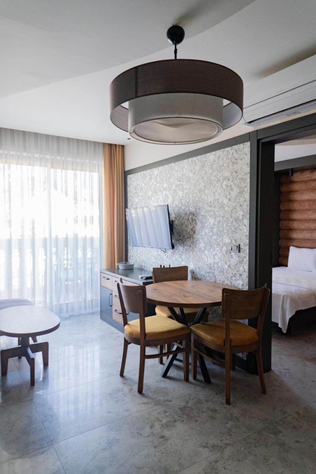 Kalender Pansion Aparthotel Fethiye Exterior photo