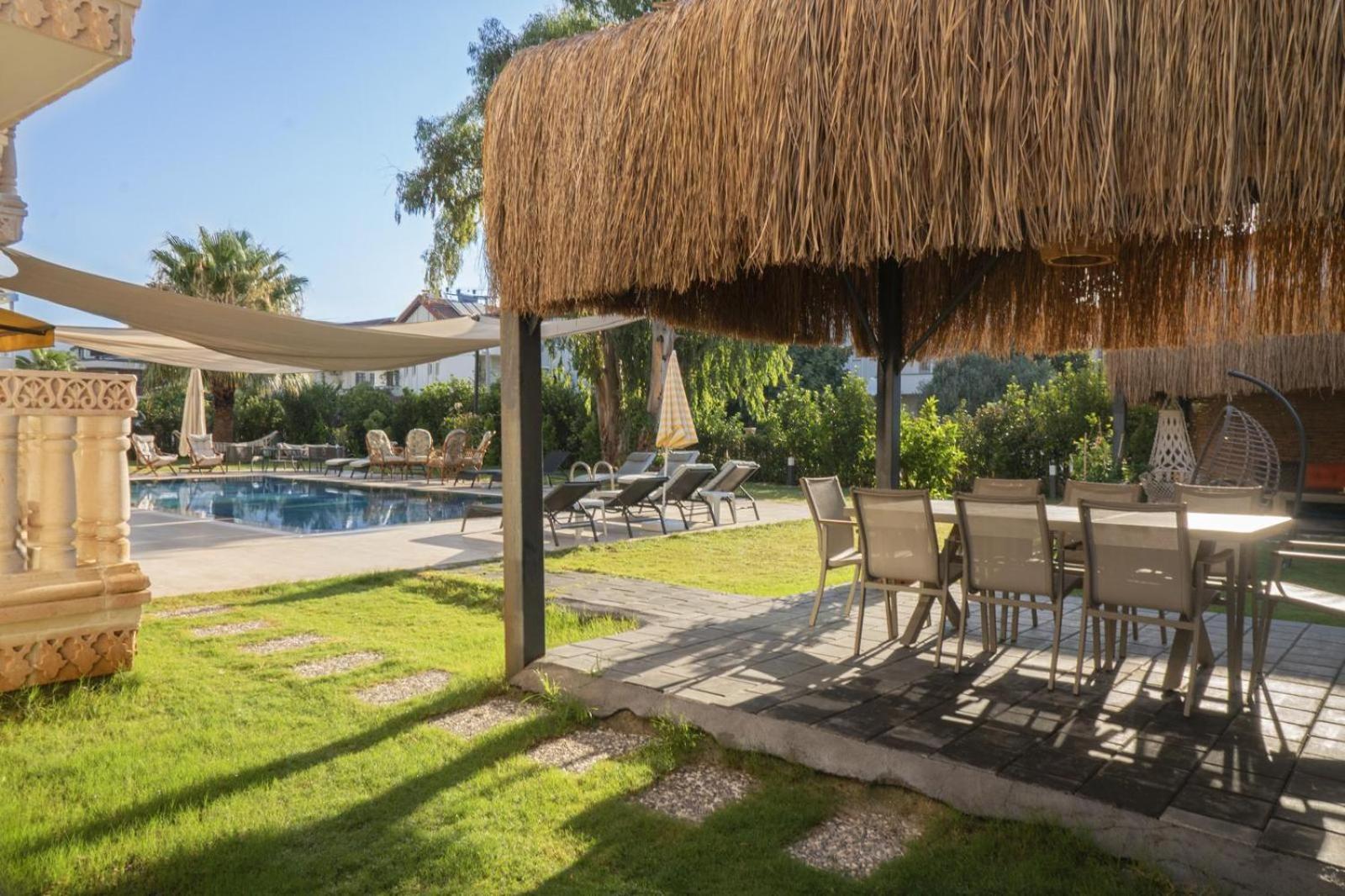 Kalender Pansion Aparthotel Fethiye Exterior photo